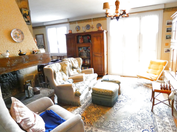 À vendre : Appartement T4 à Aurillac avec balcon et garage 