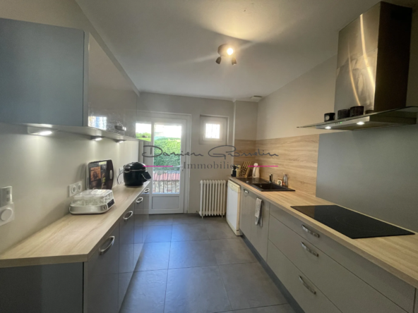 Maison rénovée avec jardin à Cours-la-Ville 