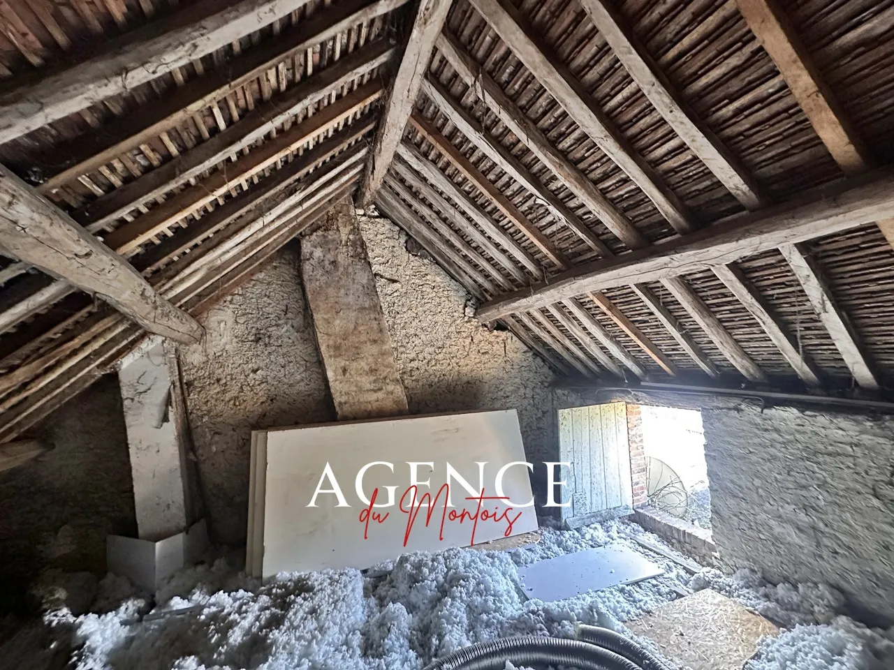 Maison de Village à Rénover à Donnemarie Dontilly 