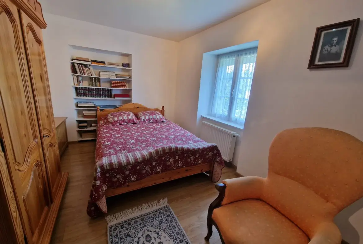 À vendre : Triplex soigné à Bettendorf avec terrasse ensoleillée 