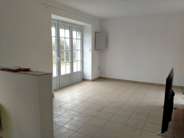 Ensemble immobilier à vendre à Paulx 