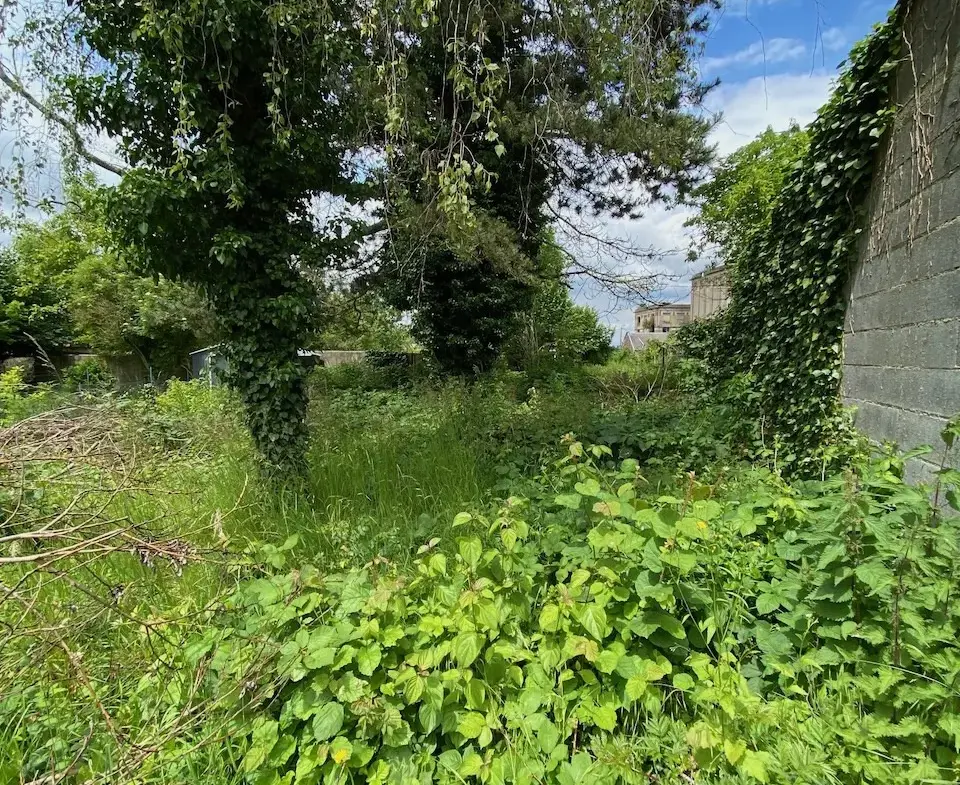 Parcelle de terrain constructible à Maubeuge, 59600 - Pont Allant 