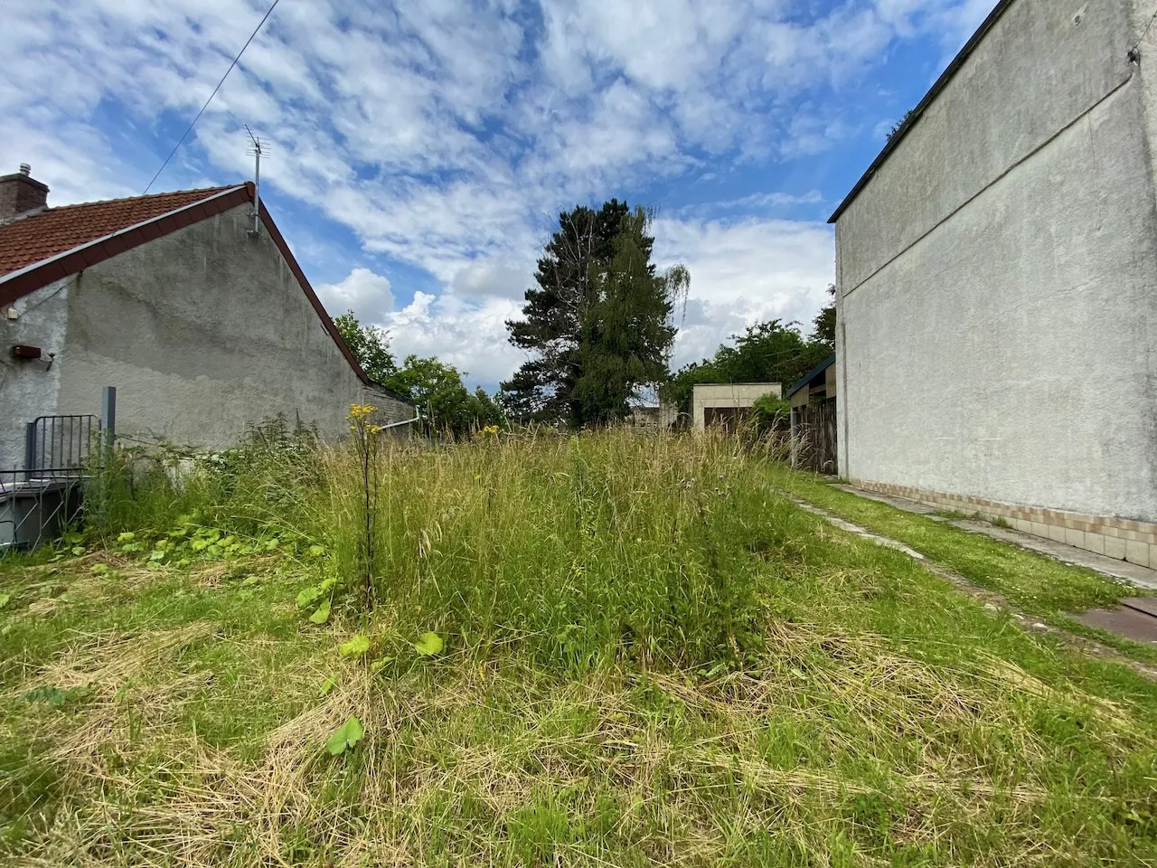 Parcelle de terrain constructible à Maubeuge, 59600 - Pont Allant 