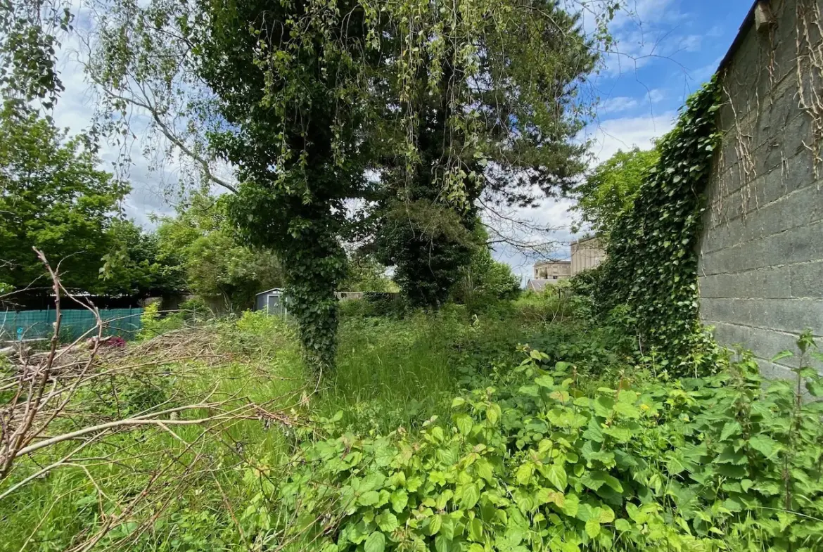 Parcelle de terrain constructible à Maubeuge, 59600 - Pont Allant 