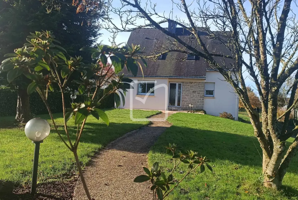 Maison individuelle 4 chambres avec jardin à Gourhel 