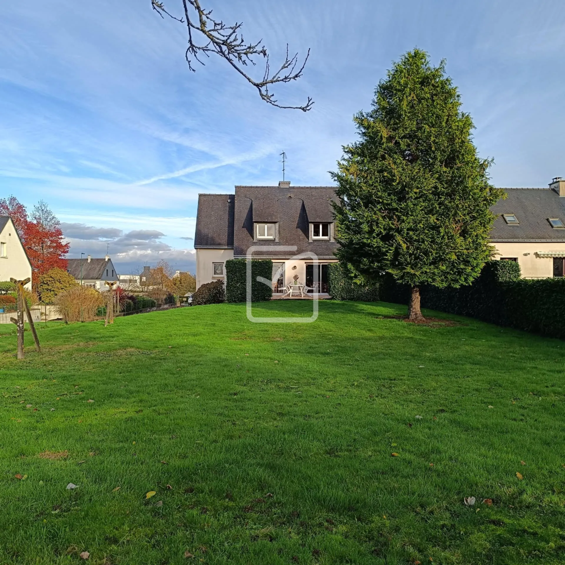 Maison individuelle 4 chambres avec jardin à Gourhel 
