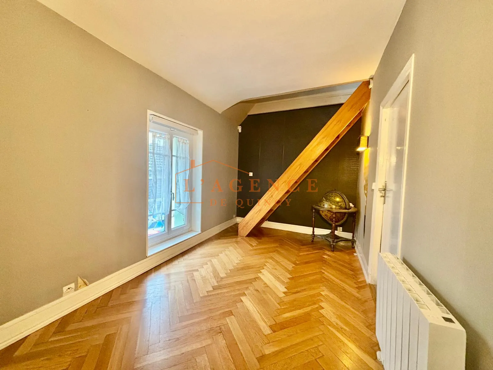Maison Charmante et Rénovée à Longperrier 