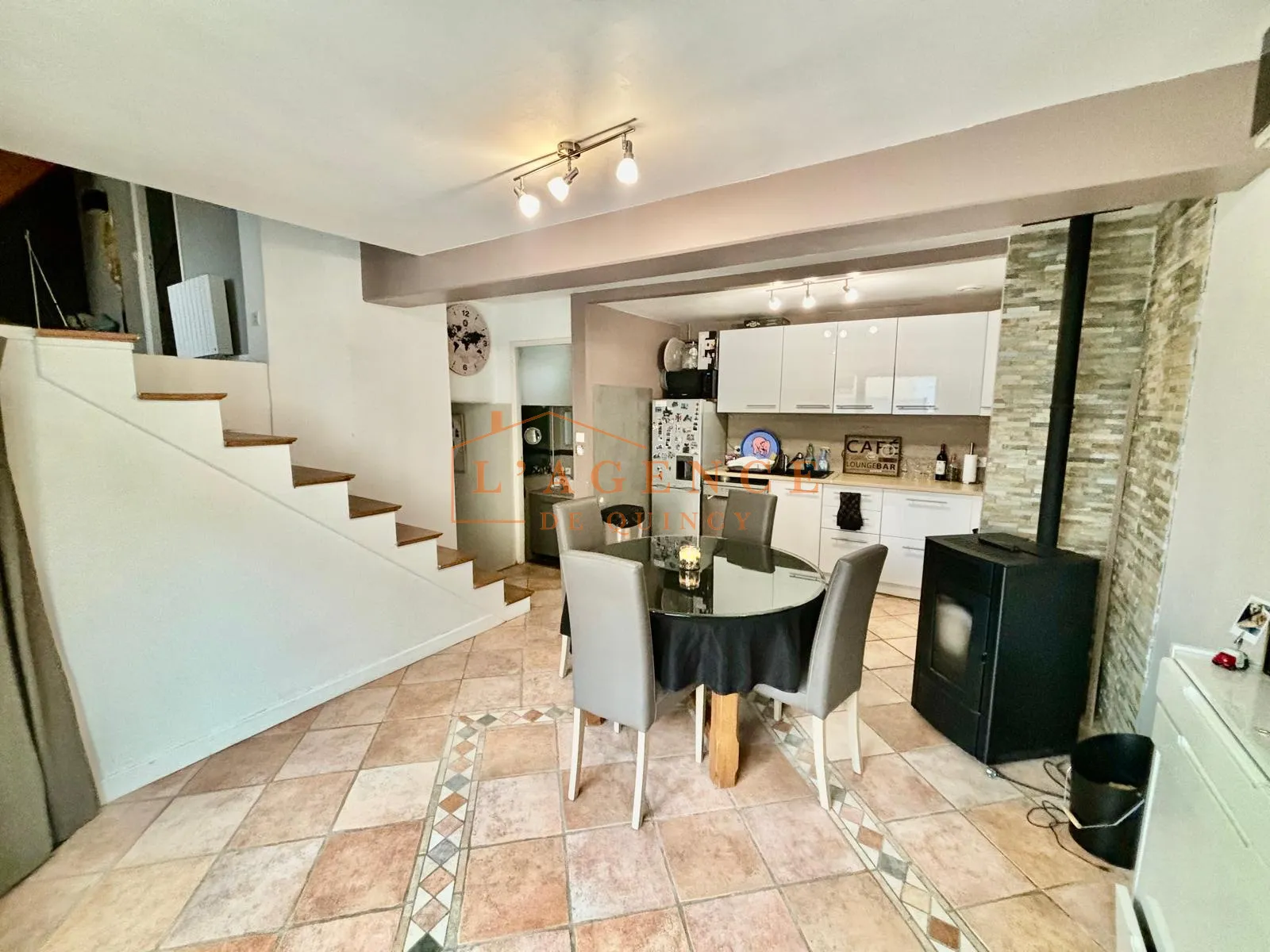Maison Charmante et Rénovée à Longperrier 
