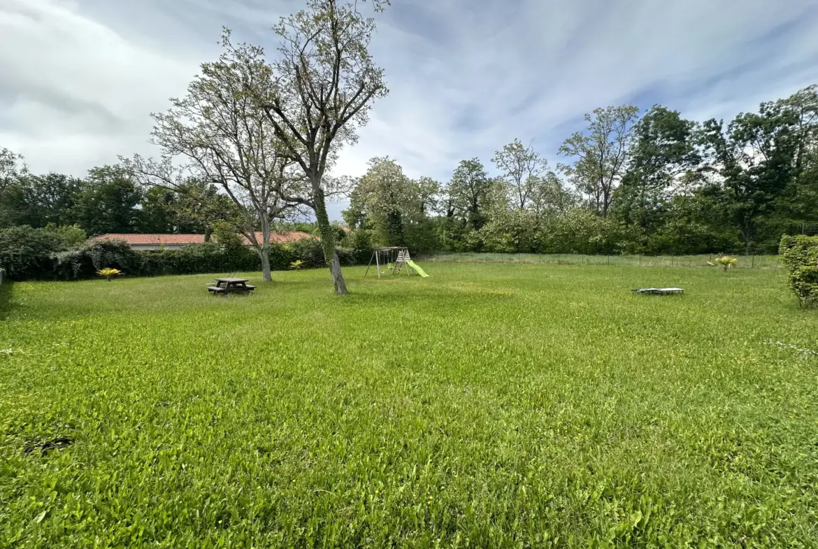 Villa récente de plain pied à vendre à Maringues 