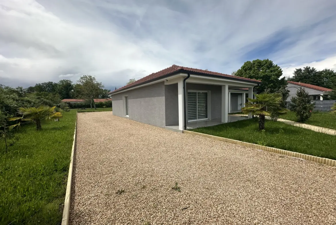 Villa récente de plain pied à vendre à Maringues 