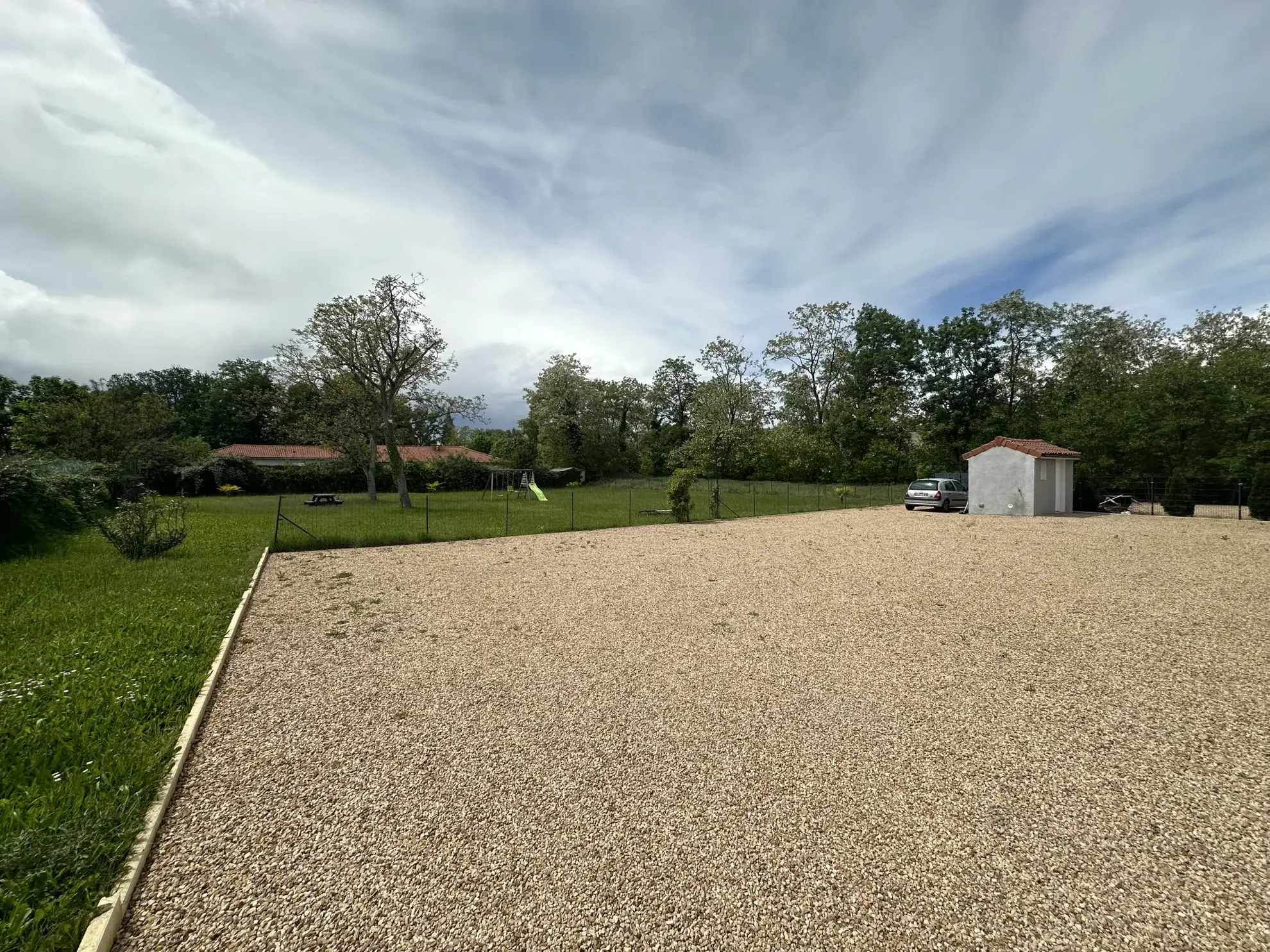 Villa récente de plain pied à vendre à Maringues 