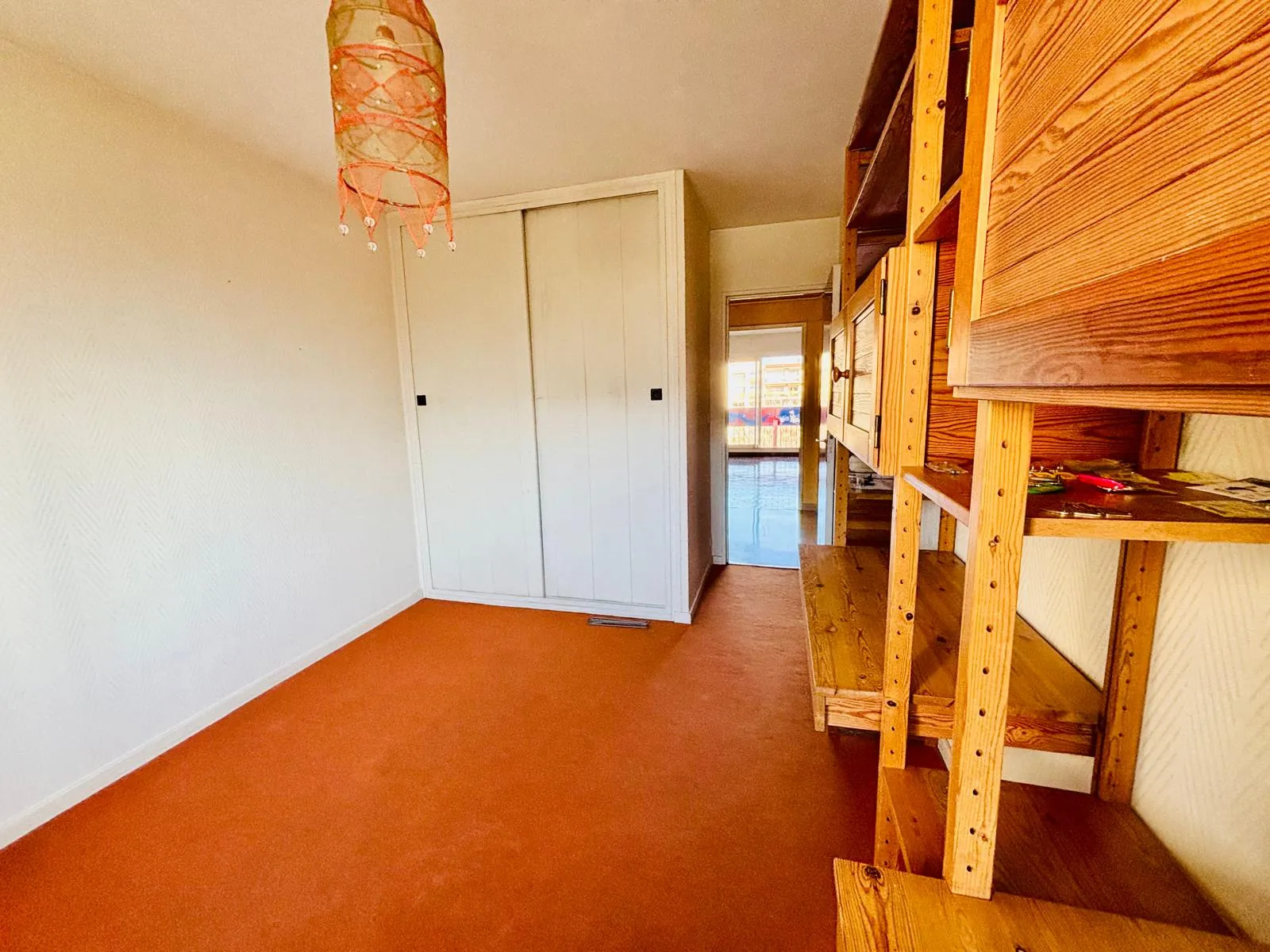 Appartement T4 80 m² avec balcon à rénover à Grenoble 