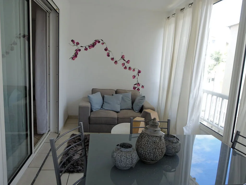 À vendre : Appartement T2 de 68m² à Saint Denis, excellent investissement 