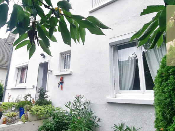 Jolie Maison à Vendôme - 4 Chambres, Proche Commodités 