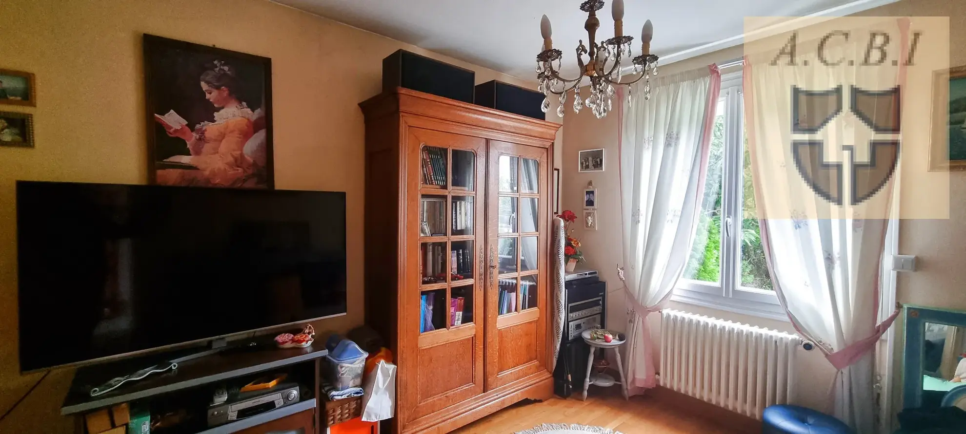 Jolie Maison à Vendôme - 4 Chambres, Proche Commodités 