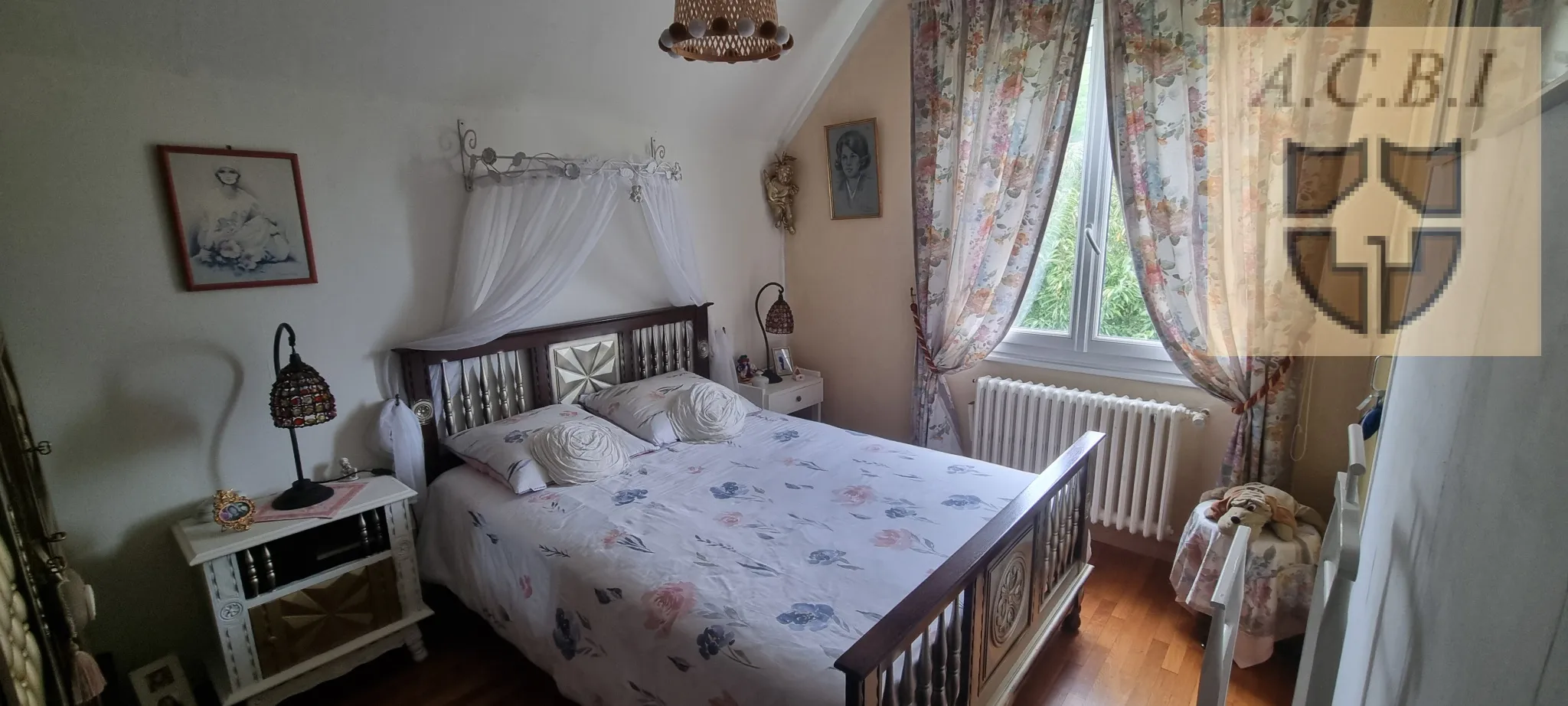 Jolie Maison à Vendôme - 4 Chambres, Proche Commodités 