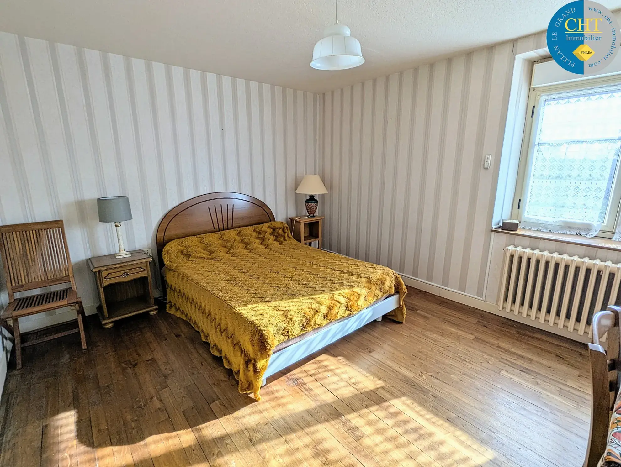 Vente d'une belle longère en pierres à Maxent 