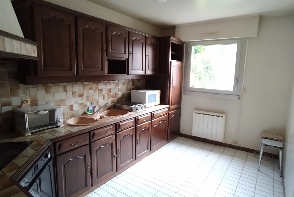 Bel appartement avec garage à vendre près du centre-ville d'Eu 