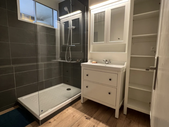 Appartement 2 pièces rénové de 50 m² à Mundolsheim - Opportunité rare 