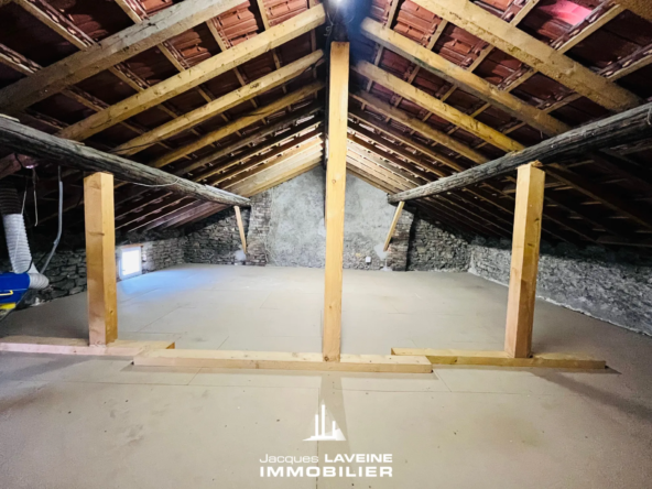 Maison rénovée 5 pièces à Jouy-aux-Arches 