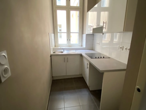 À vendre : T2 de 41 m² à Nîmes, proche Maison Carrée 