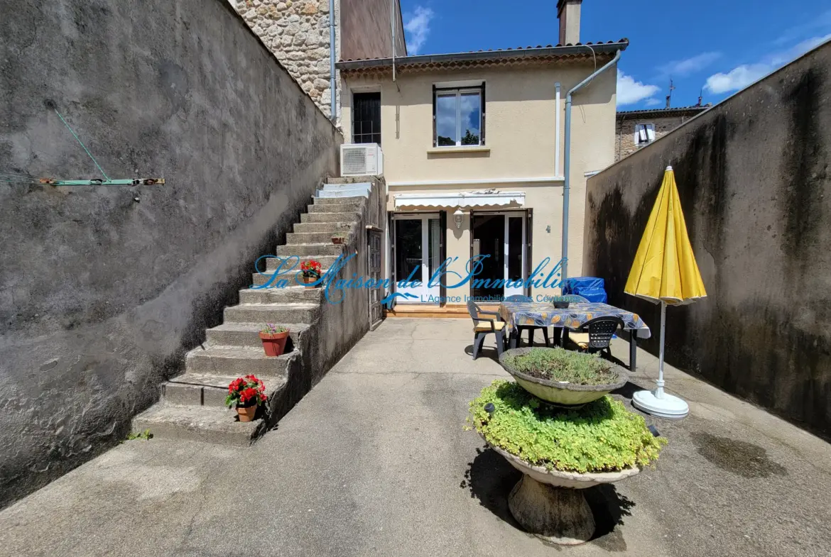 Maison de ville 105 m² avec jardin à Besseges, près de Saint Ambroix 