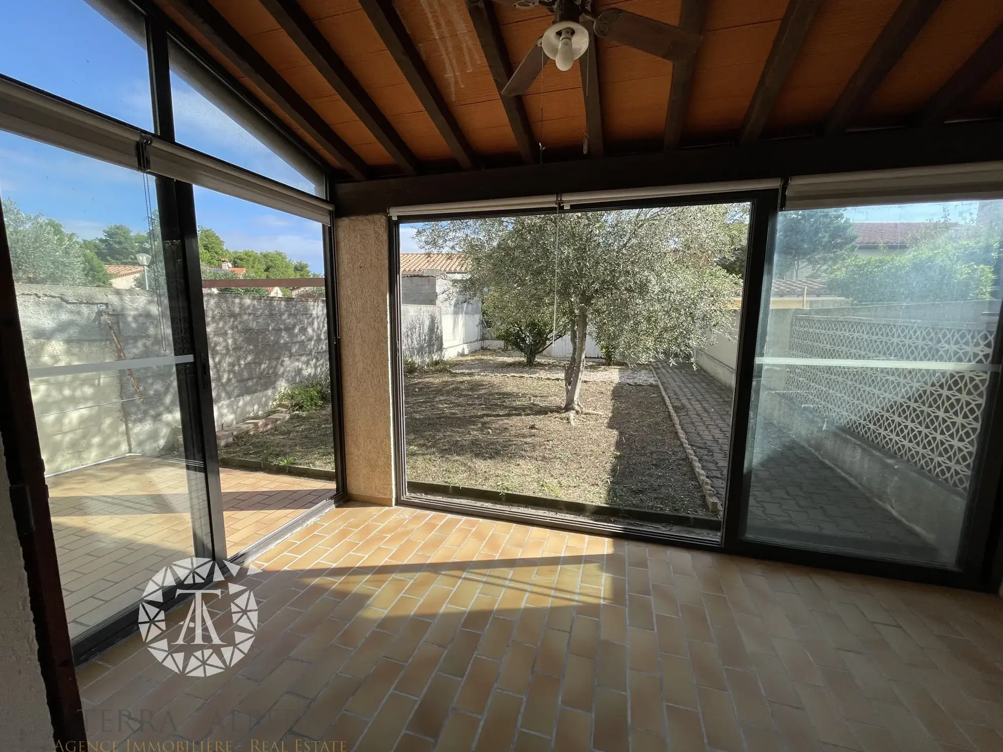 Maison à vendre à Saint-André, secteur calme proche des commerces 