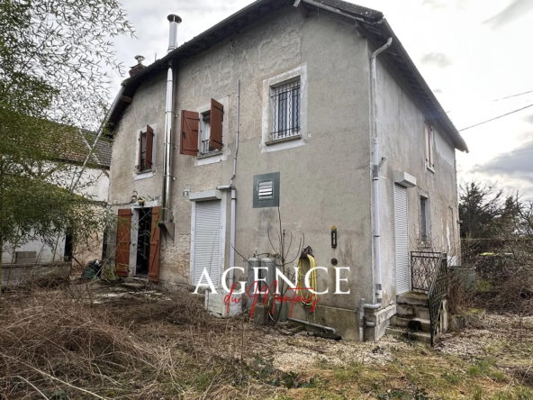 Maison avec local commercial à rénover à Donnemarie Dontilly