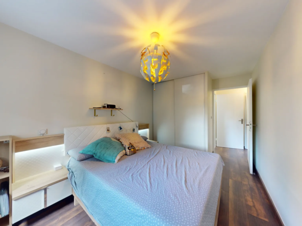 Appartement T3 rénové à Tournefeuille de 64 m² avec terrasse et piscine 