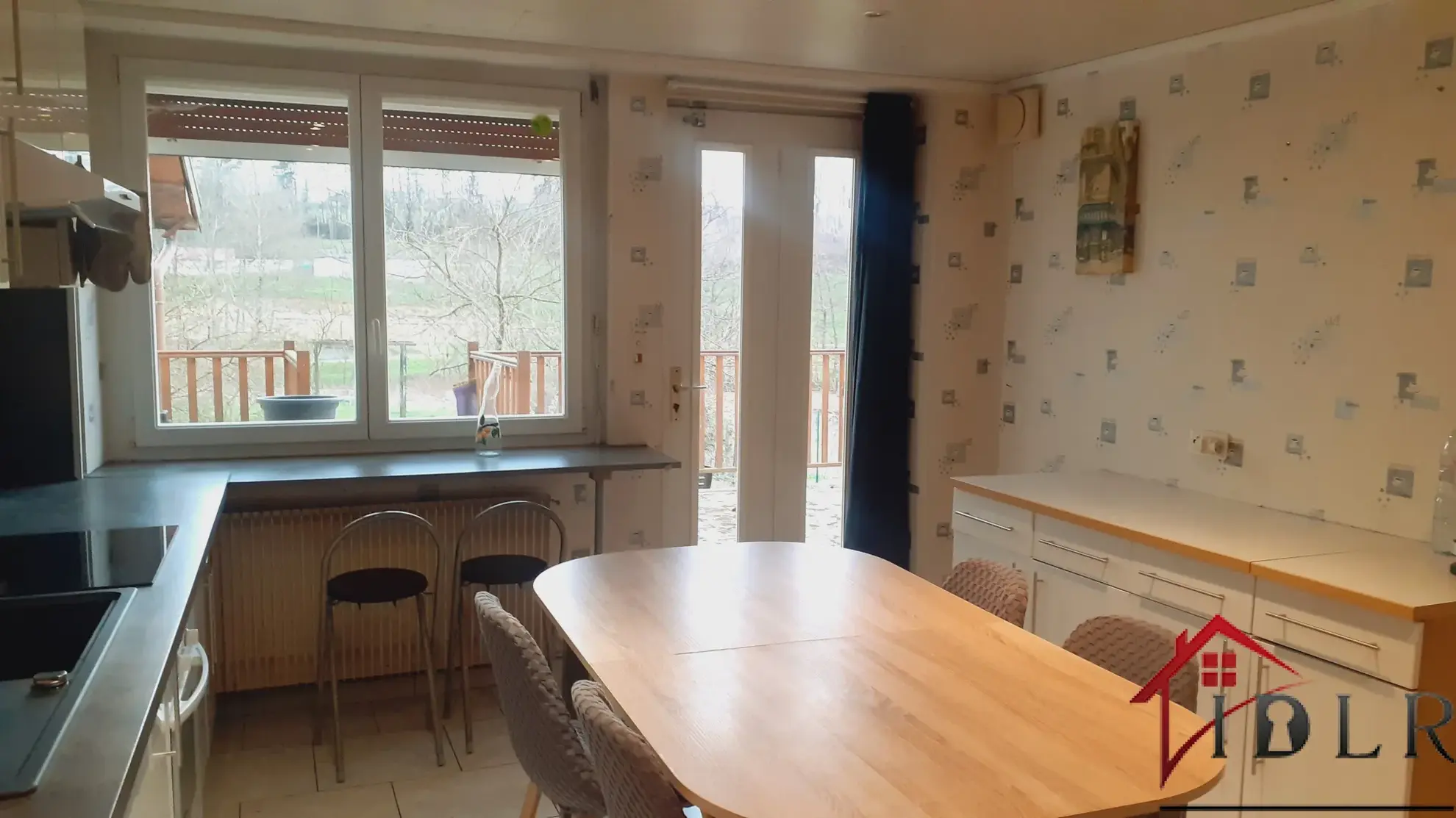 Maison en Pierre à Bussières-les-Belmont - 120 m² avec Terrain 