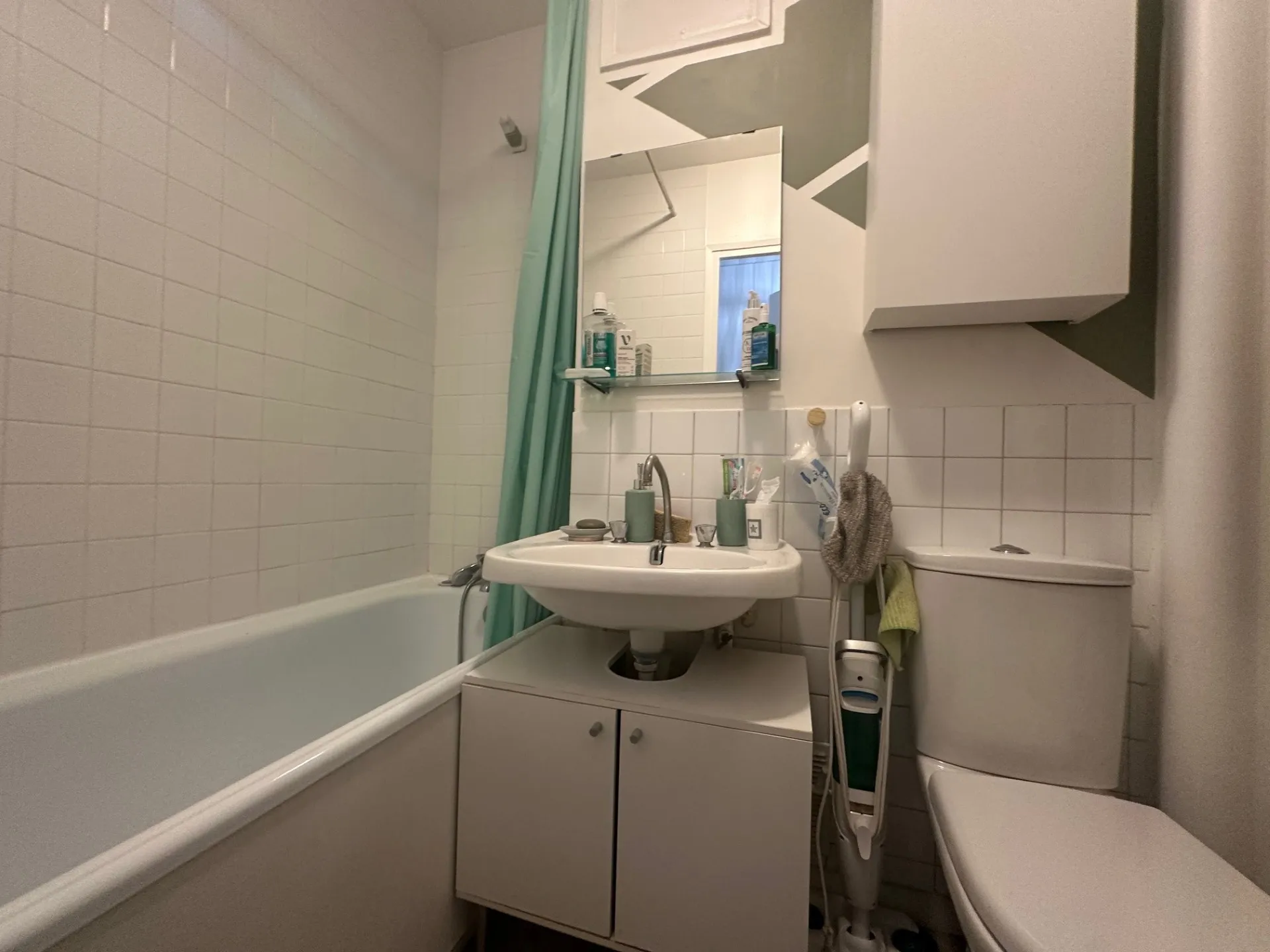 Studio à vendre au Chesnay avec balcon et vue dégagée 