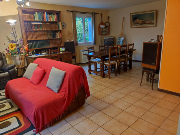 À vendre : Maison de plain-pied à Dourdan - 80 m² sur 1197 m² 