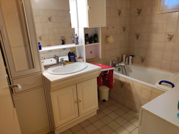 À vendre : Maison de plain-pied à Dourdan - 80 m² sur 1197 m² 