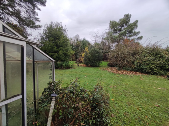 À vendre : Maison de plain-pied à Dourdan - 80 m² sur 1197 m² 