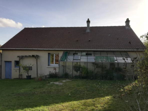 À vendre : Maison de plain-pied à Dourdan - 80 m² sur 1197 m² 