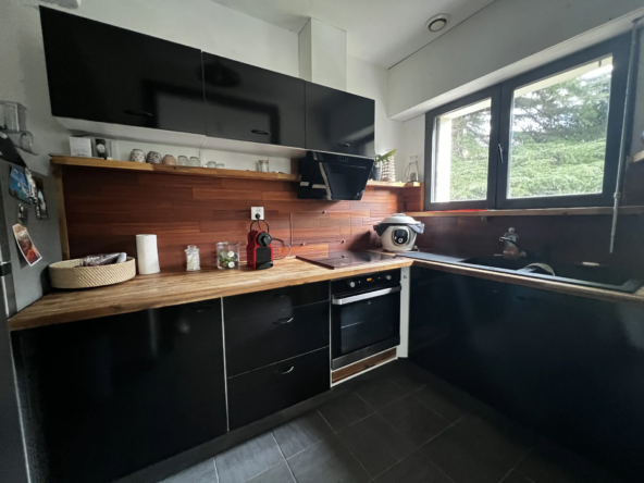 Maison en pierre avec jardin et gîte à Léogeats, proche de Langon 