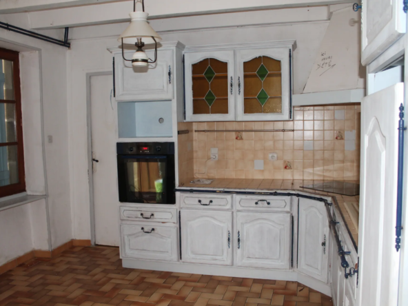 À vendre : Fermette à St Caprais avec 1 hectare de terrain 