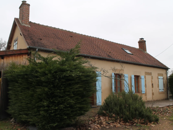 À vendre : Fermette à St Caprais avec 1 hectare de terrain 