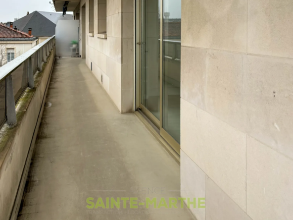 Grand T2 lumineux de 64 m² à Niort, Place de la Brèche 