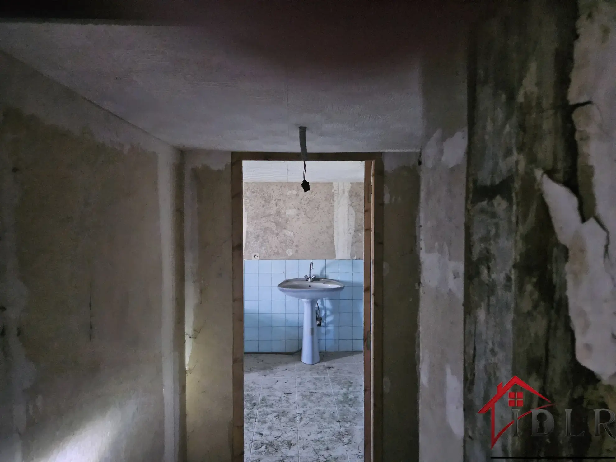 Ensemble immobilier à rénover de 2 habitations sur terrain de 1520 m² 