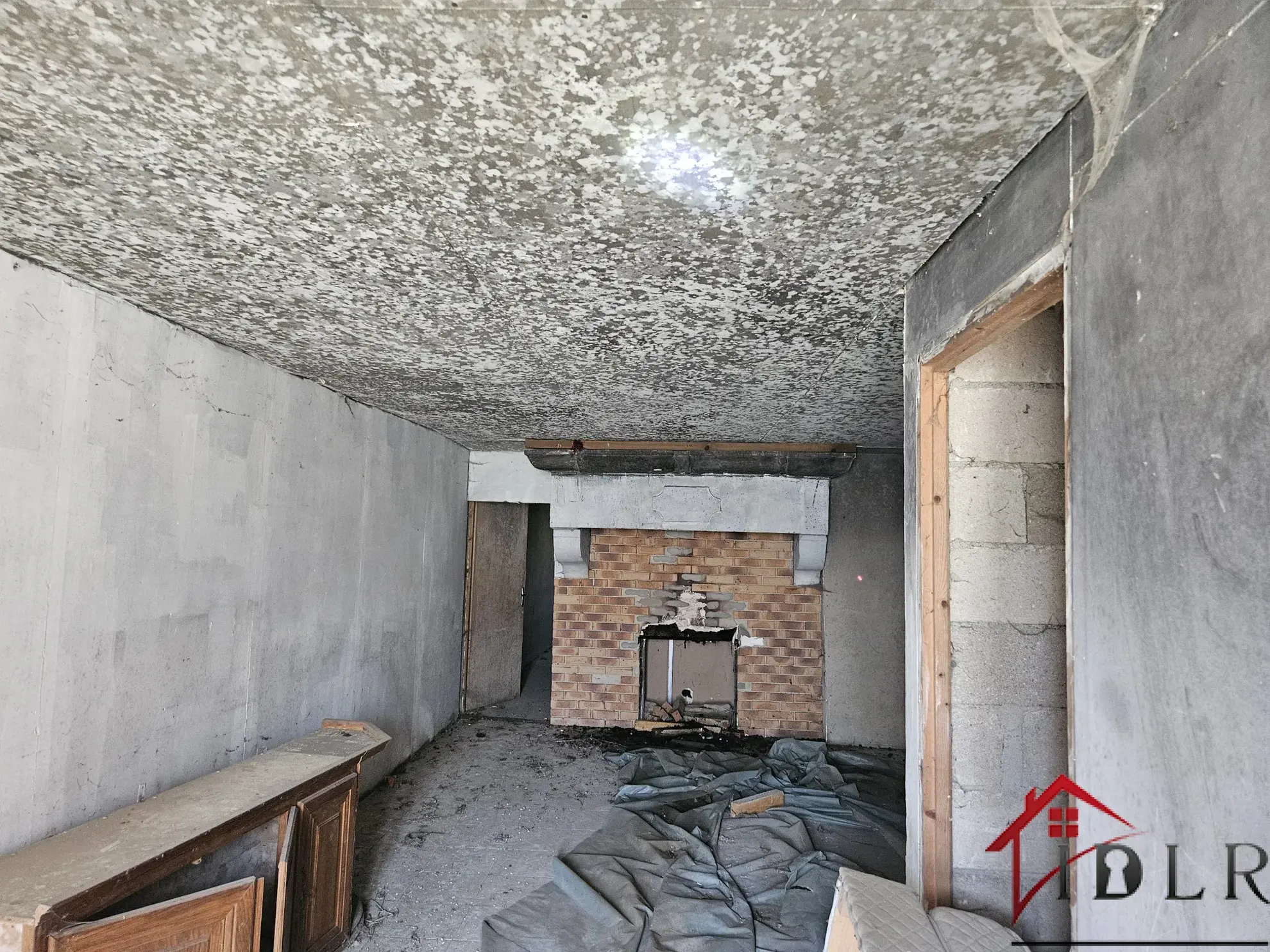 Ensemble immobilier à rénover de 2 habitations sur terrain de 1520 m² 
