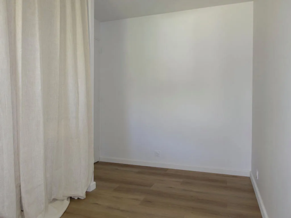 Magnifique appartement T3 rénové de 61 m² à La Montagne 