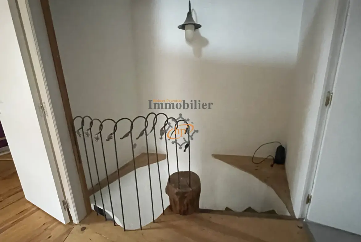 Maison de village à vendre à Saint Affrique avec remises aménageables 