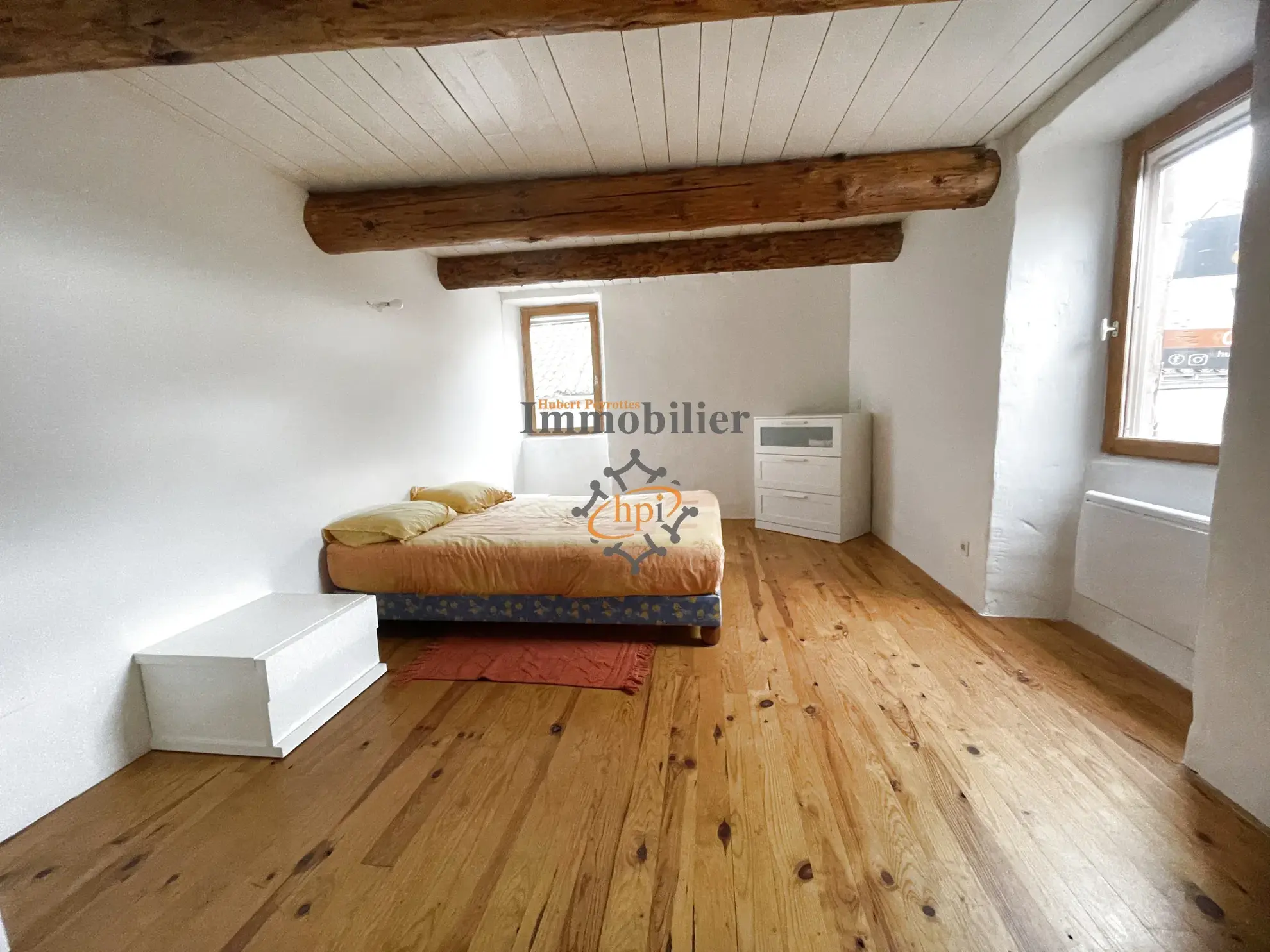 Maison de village à vendre à Saint Affrique avec remises aménageables 