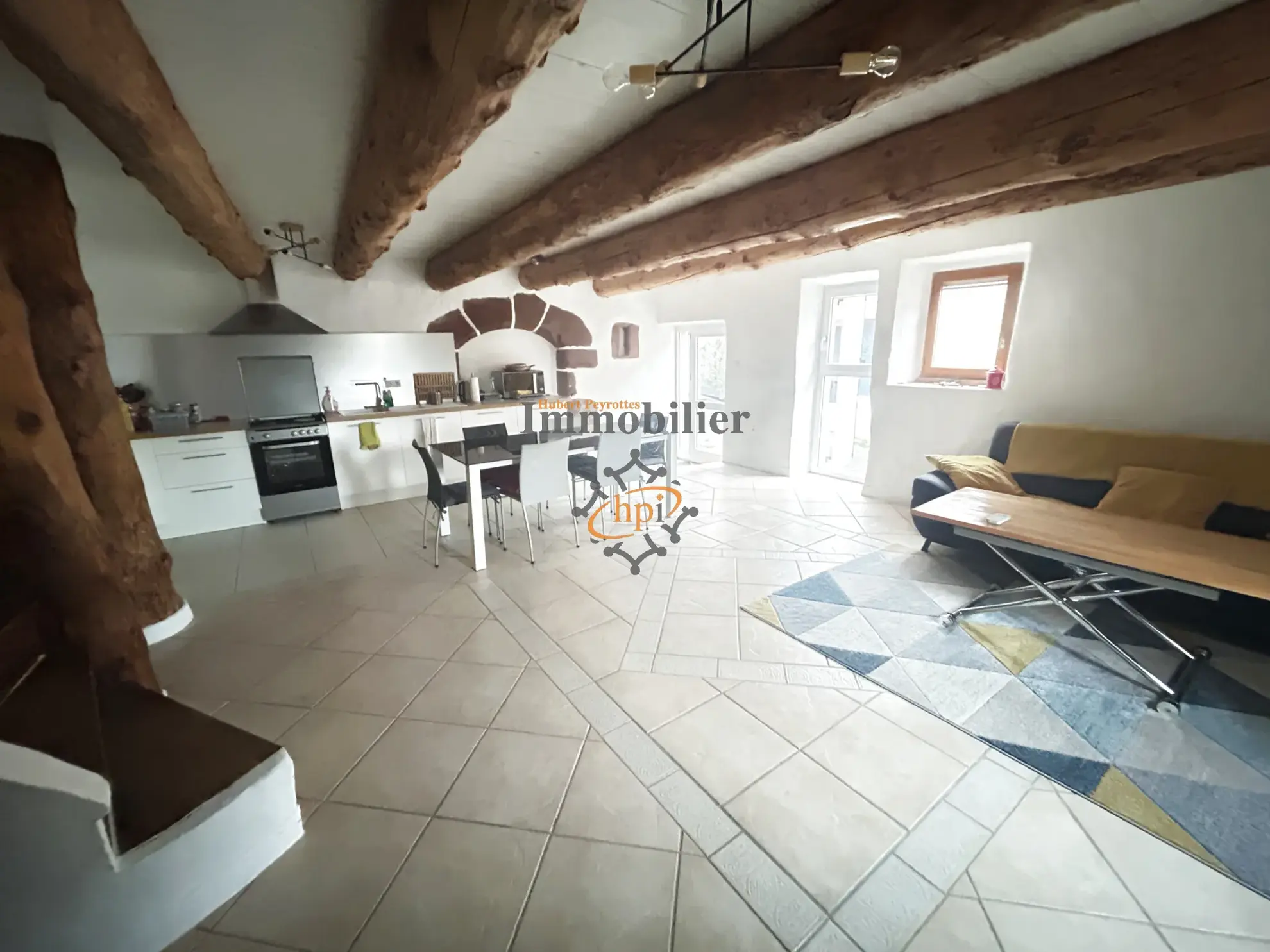 Maison de village à vendre à Saint Affrique avec remises aménageables 