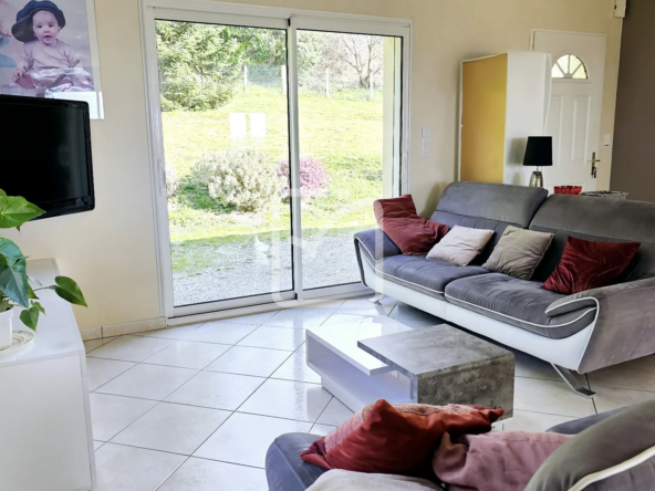 Maison exceptionnelle à Juillac avec vue dégagée 