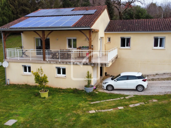Maison exceptionnelle à Juillac avec vue dégagée 
