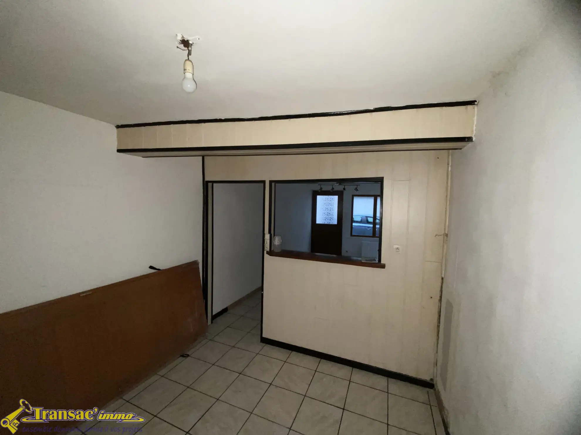 Maison de 76,8 m² à vendre à Courpière pour 55 590 € 
