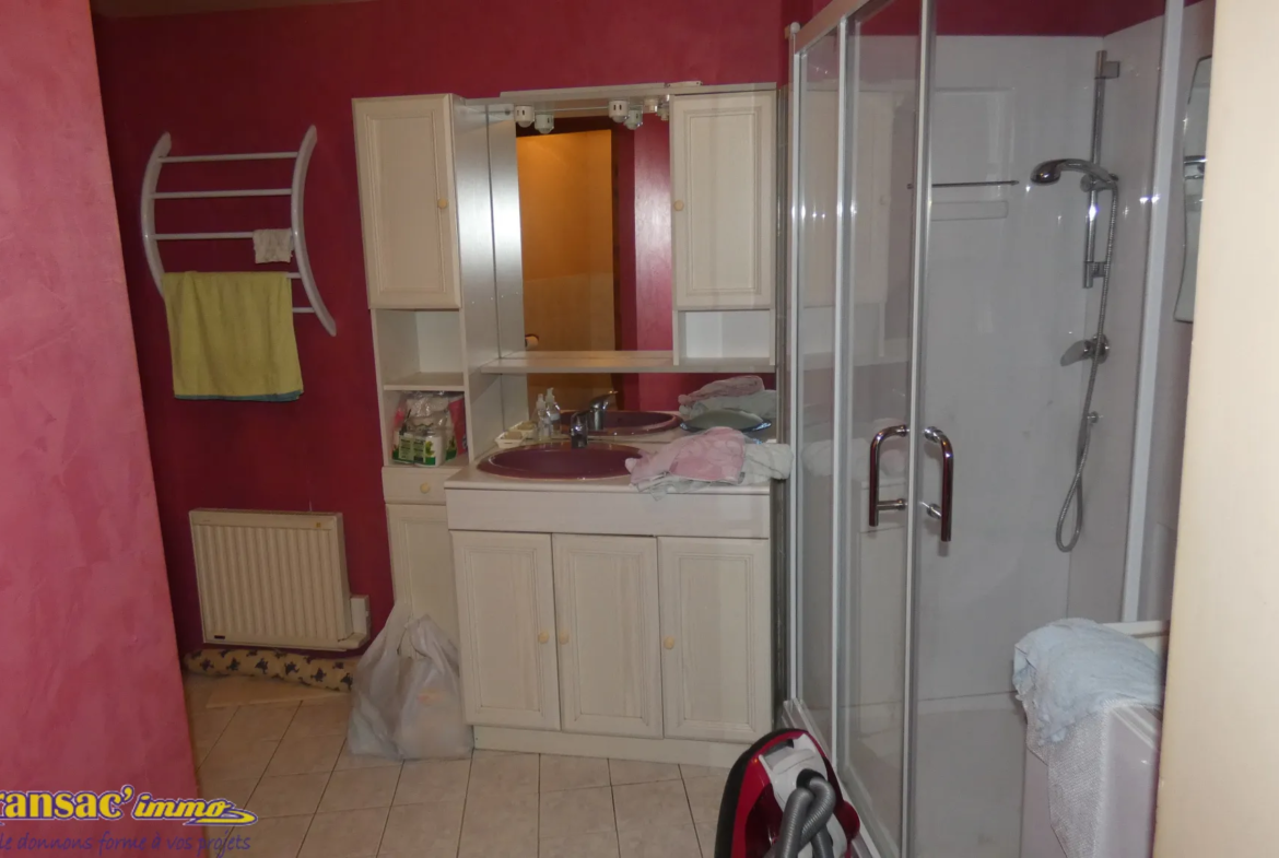 Maison avec 4 chambres à vendre à Trézioux 