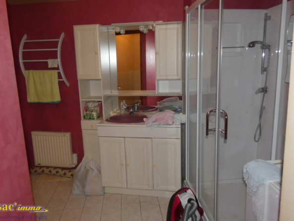 Maison avec 4 chambres à vendre à Trézioux 